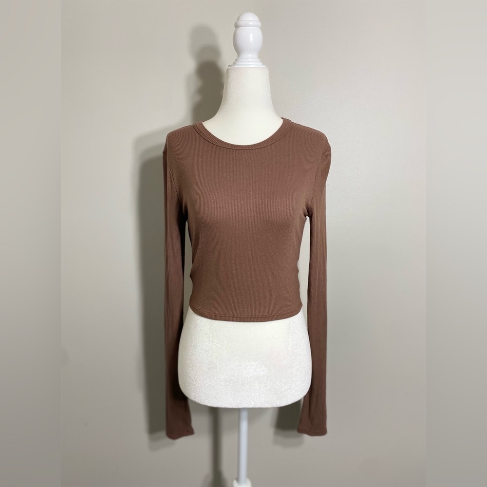 Large naked wardrobe LH Brown Tan Ribbed Long Sleeve Cropped Shirt - Picture 2 of 6